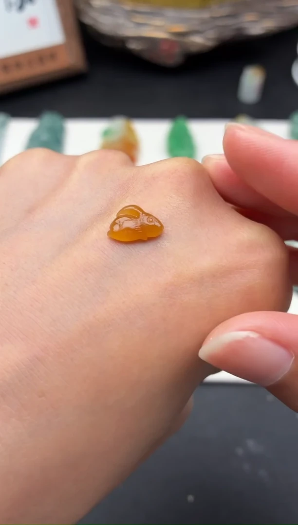 未镶嵌定制翡翠翡翠