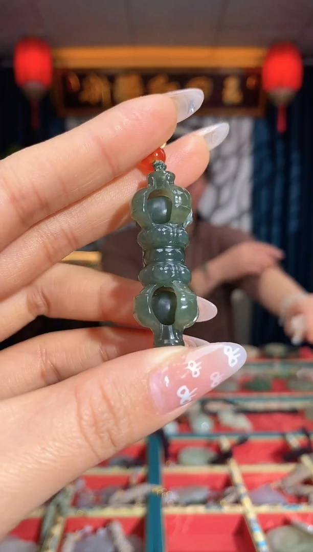 【闪购商品】和田玉颈饰未镶嵌杵