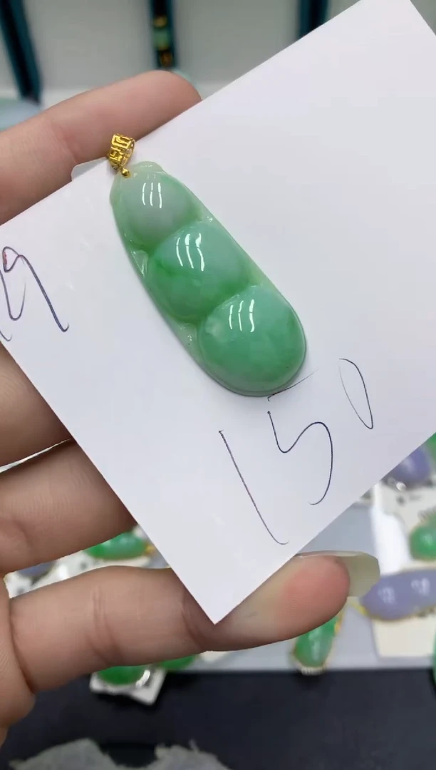 【闪购商品】翡翠颈饰18K金镶嵌翡翠