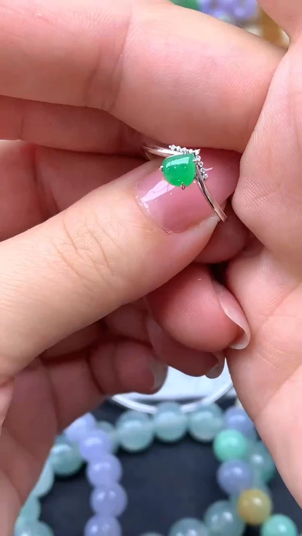 【闪购商品】翡翠戒指18K金镶嵌97-天然翡翠