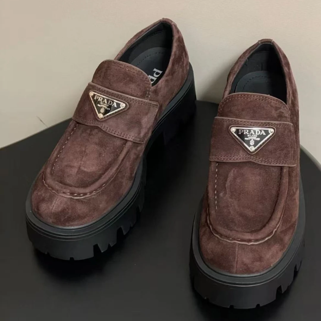 未使用 Prada/普拉达 圆头乐福鞋