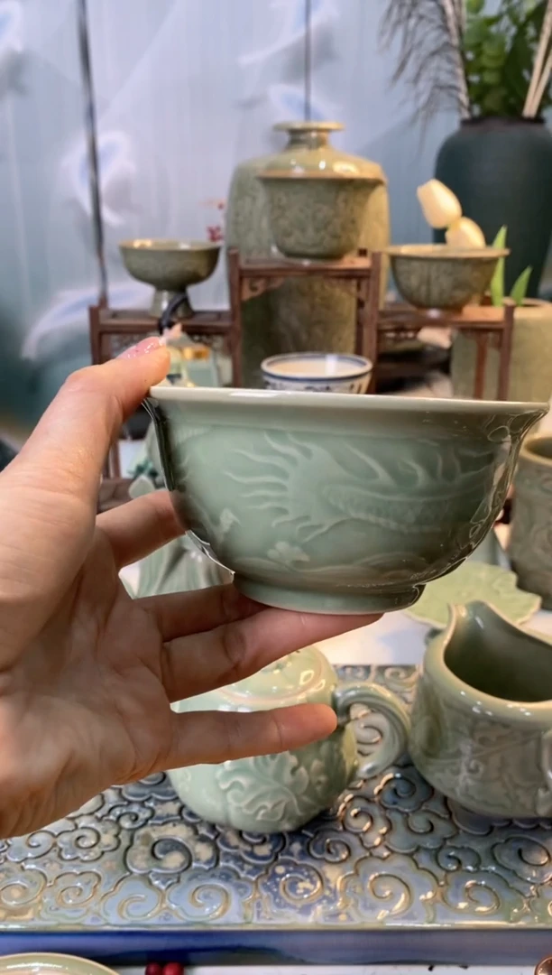 【闪购商品】b000026微瑕4.7英寸龙纹碗1只