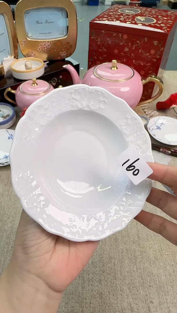 瓷片泡泡家的瓷器真好看