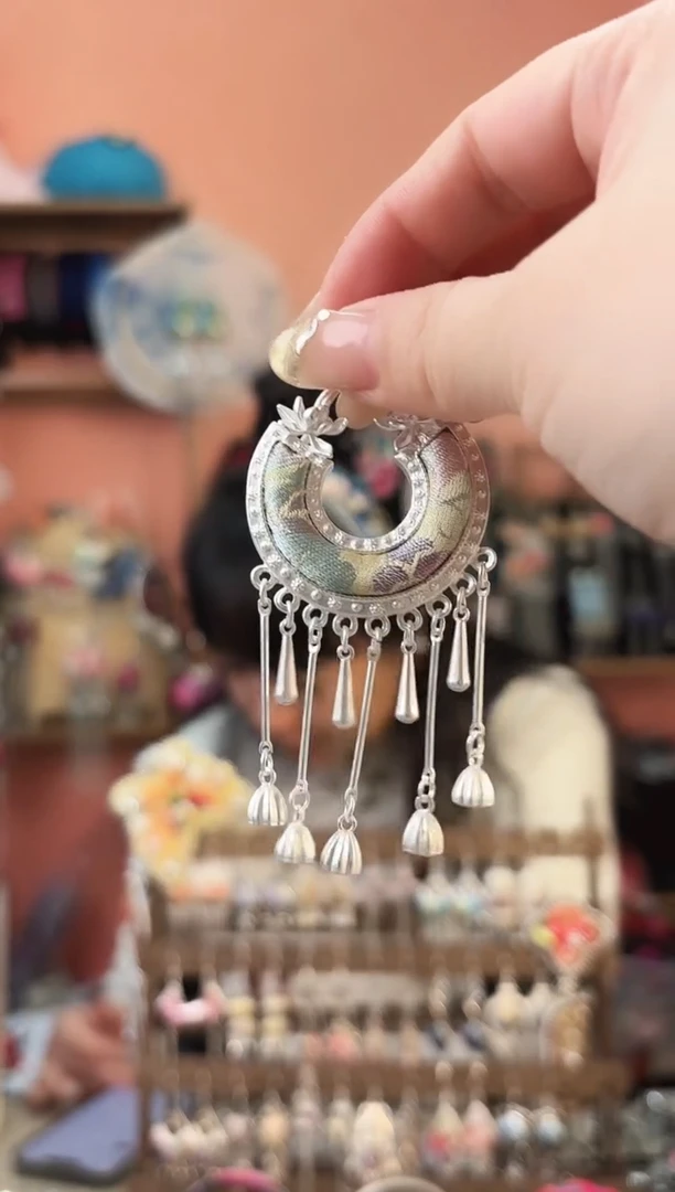织绣艺枝独绣手工饰品74