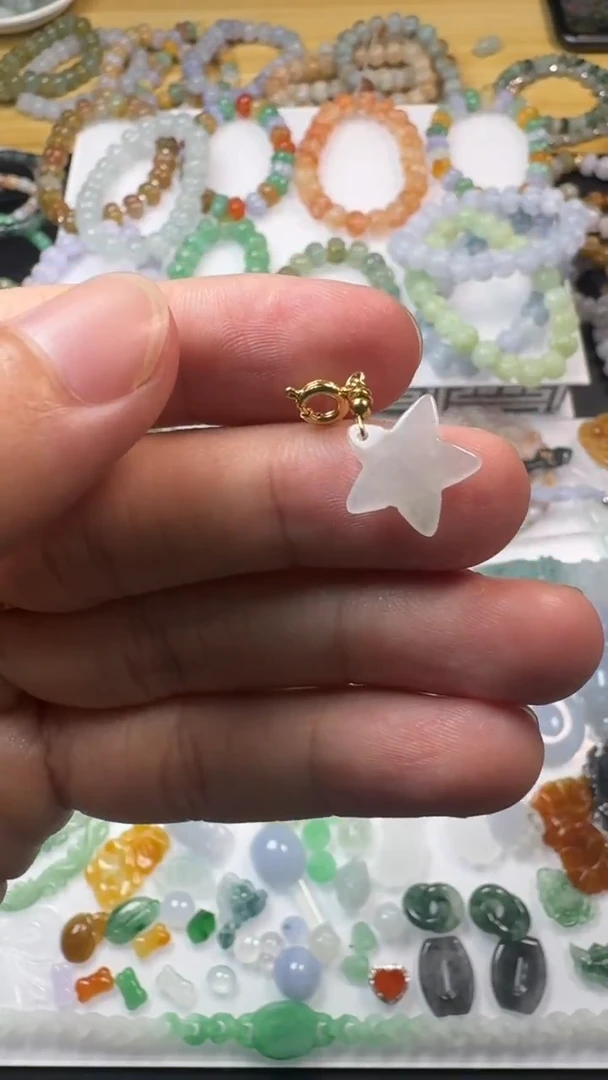 颈饰未镶嵌翡翠【闪购商品】 天然翡翠