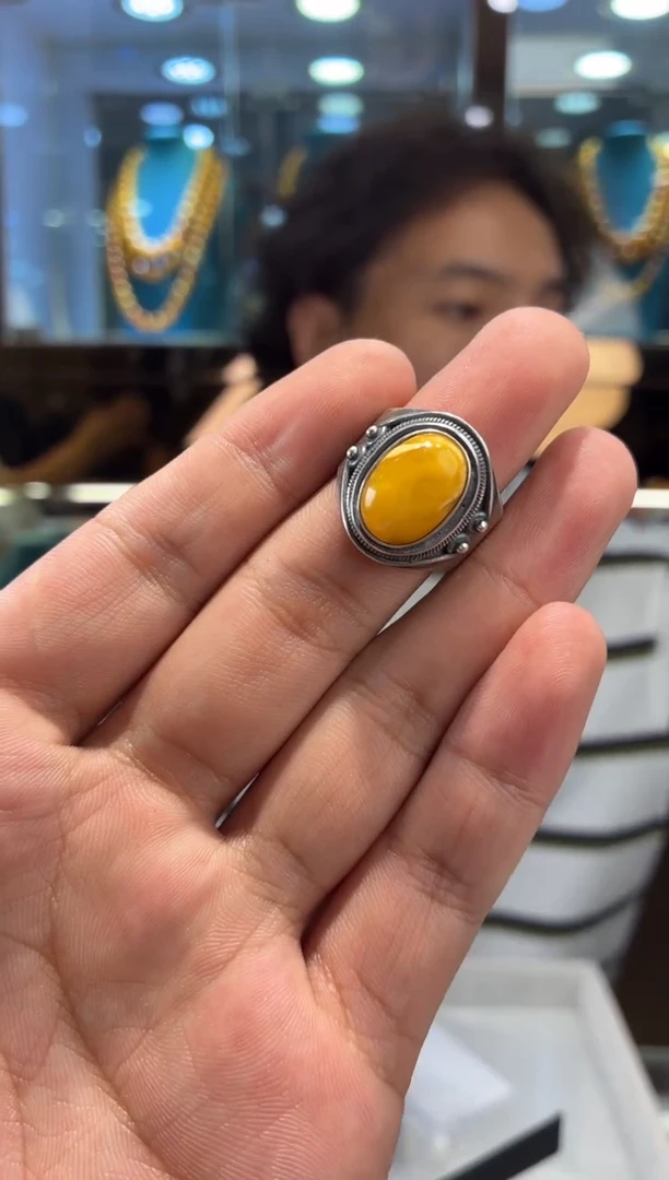 银S925镶嵌蜜蜡戒指噶玛珠宝同款精选发其一