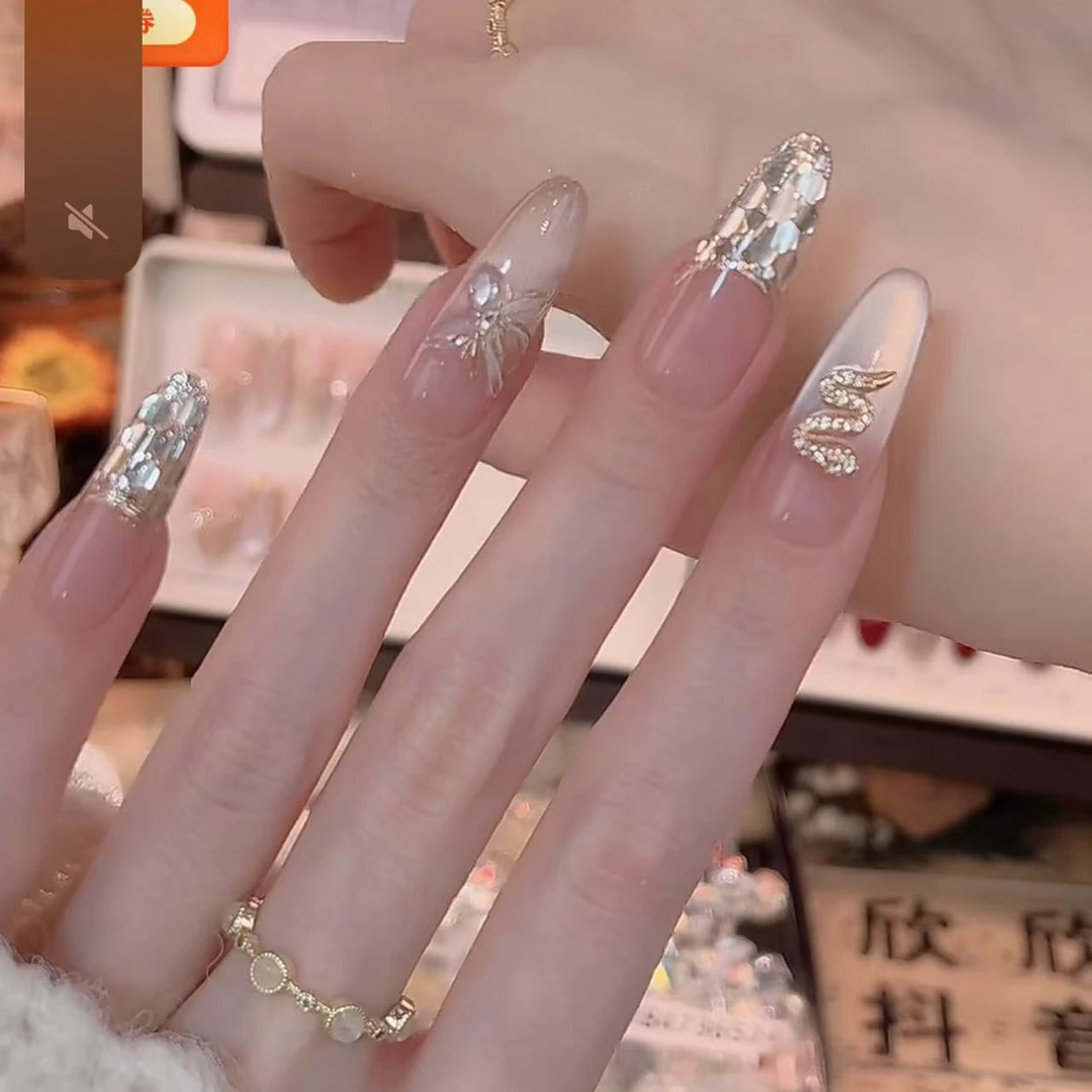 新年蝴蝶小金蛇-Hand-painted clear bow 纯手工穿戴甲 10片装