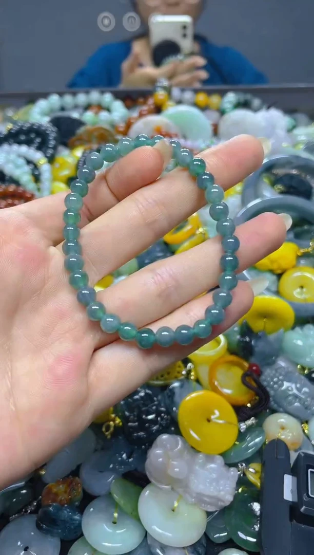 颈饰未镶嵌翡翠5MM/ J /翡翠A货，一件也是批发价