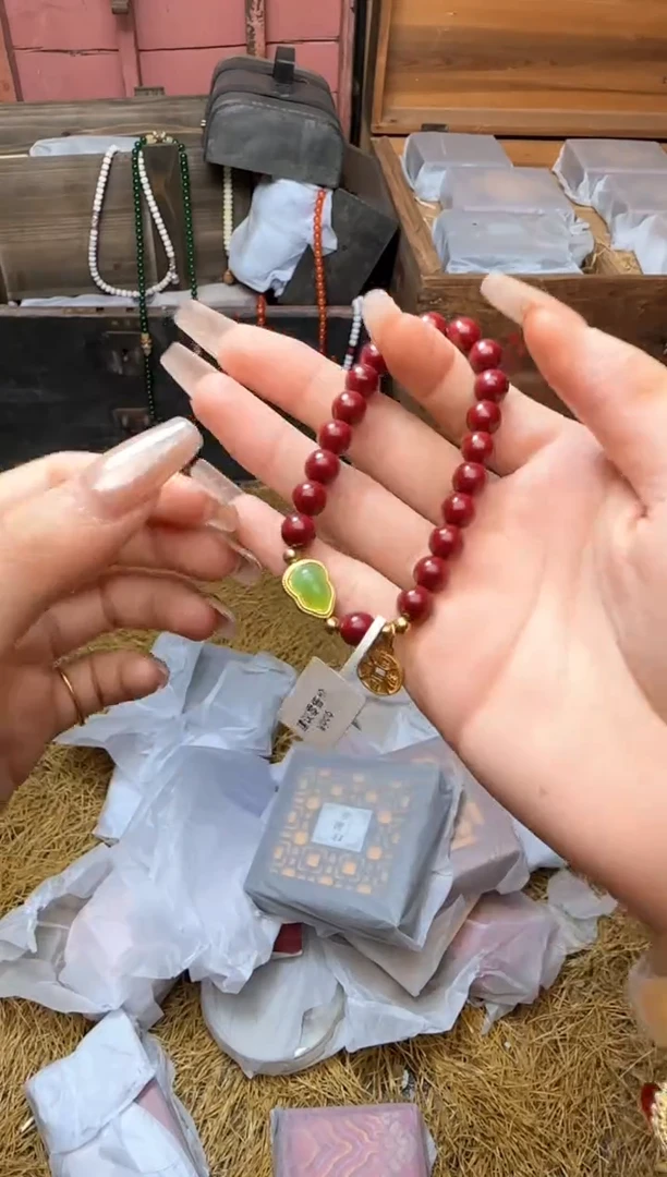 精美手串（无礼盒）