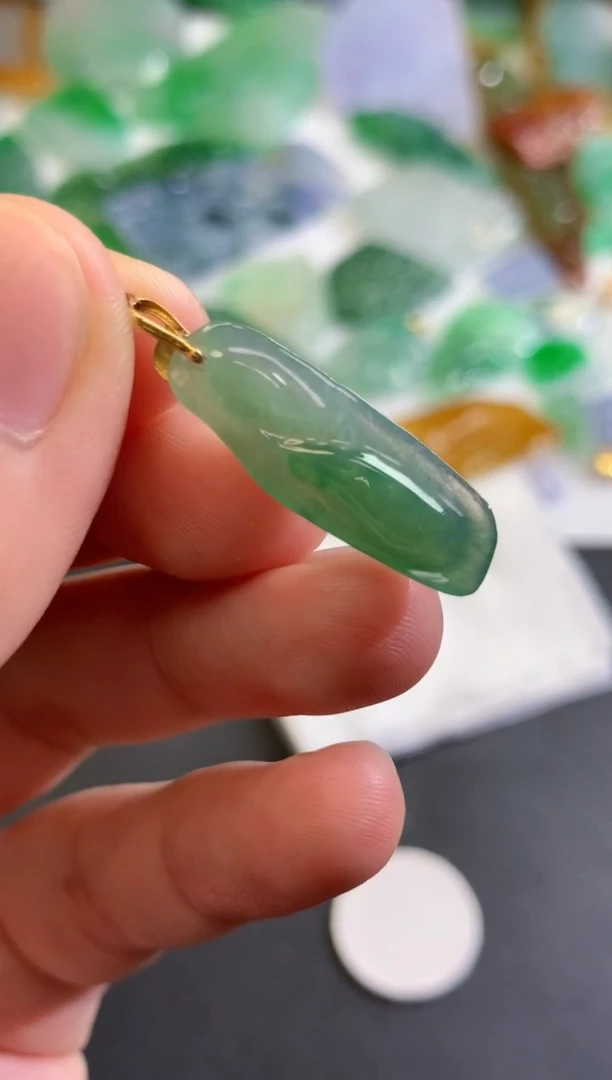 翡翠未镶嵌吊坠(不含链)346