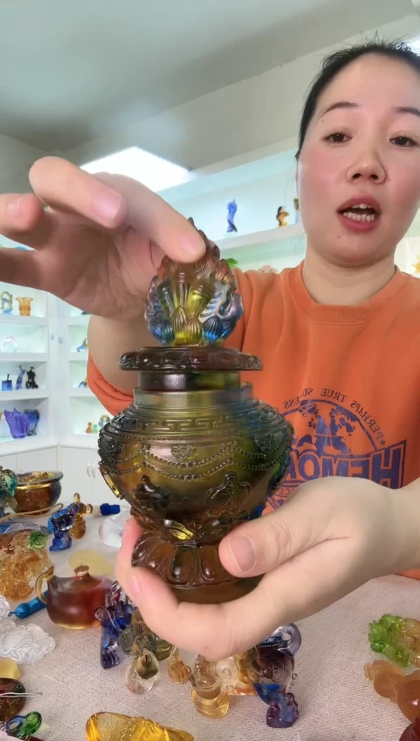 手工艺品琉璃宝瓶