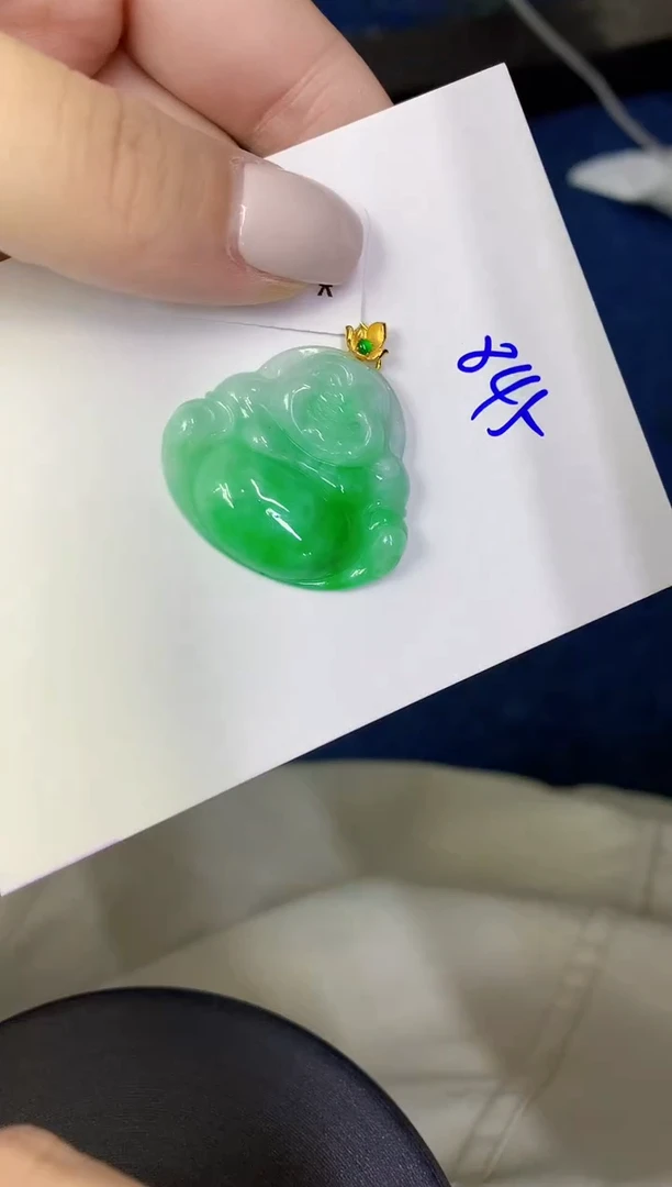 颈饰18K金镶嵌翡翠缅甸天然翡翠A货