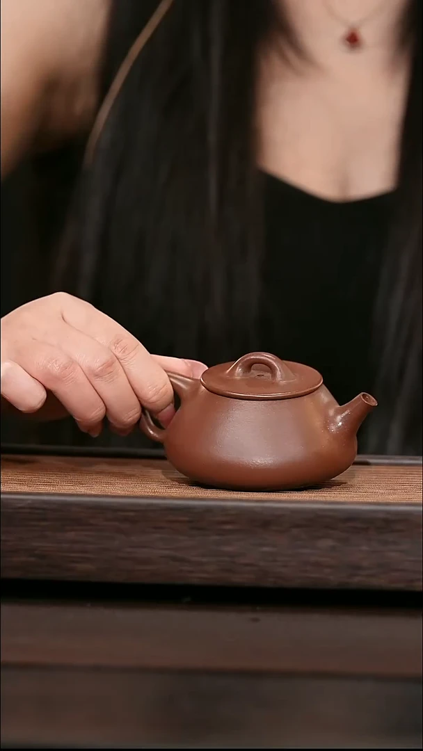 茶壶紫砂宜兴原矿紫砂壶  平盖石瓢