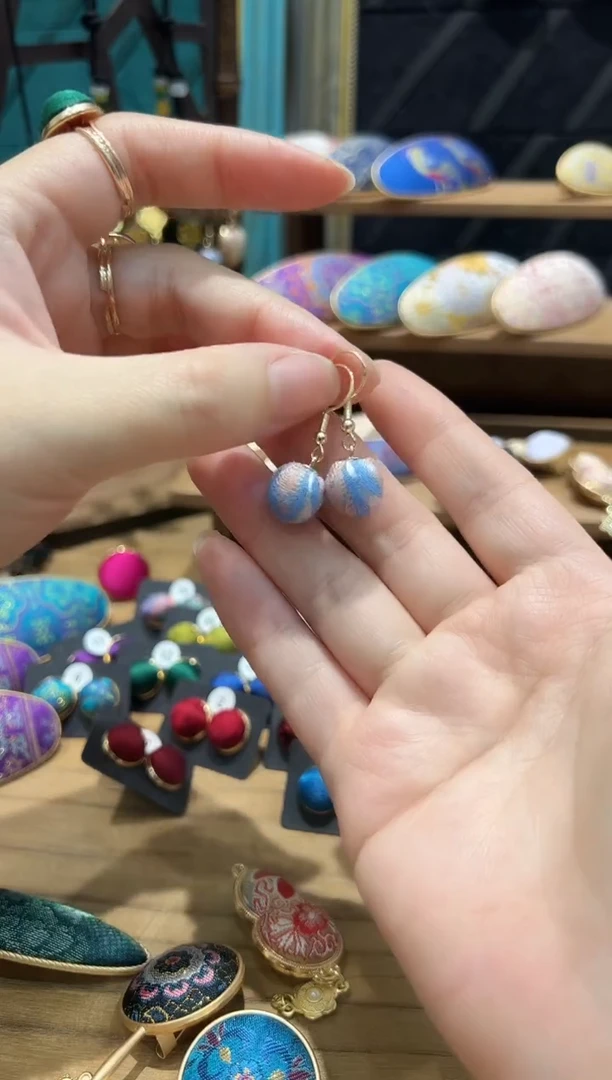 【闪购商品】【孤品车2.12】粉蓝色宋锦小耳坠