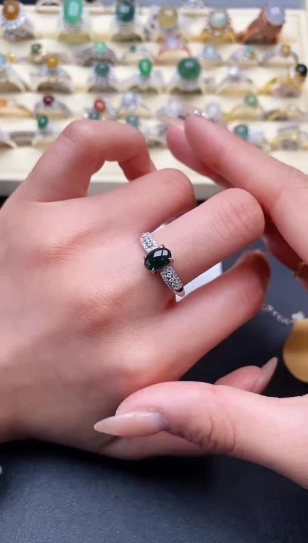 【闪购商品】翡翠戒指银S925镶嵌2222222+3