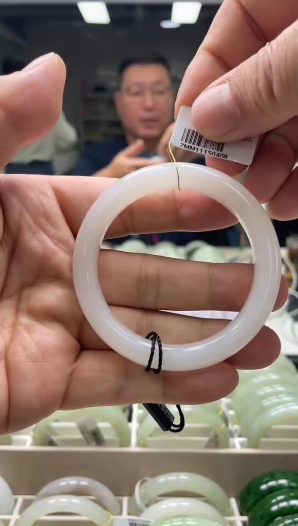 【闪购商品】和田玉手镯未镶嵌编码0408 圈口55-56