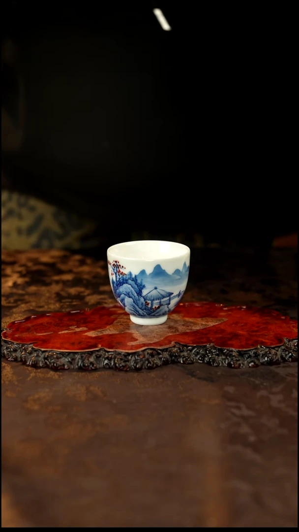 青花手绘山水主人杯