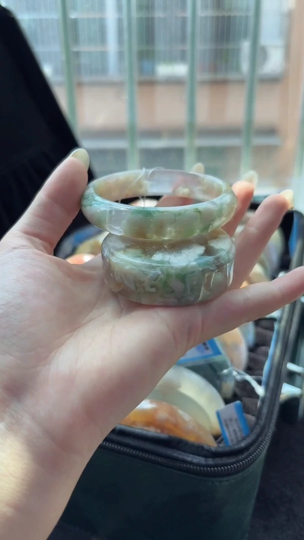 未镶嵌手镯石英质玉A57(57圈赠送镯心)