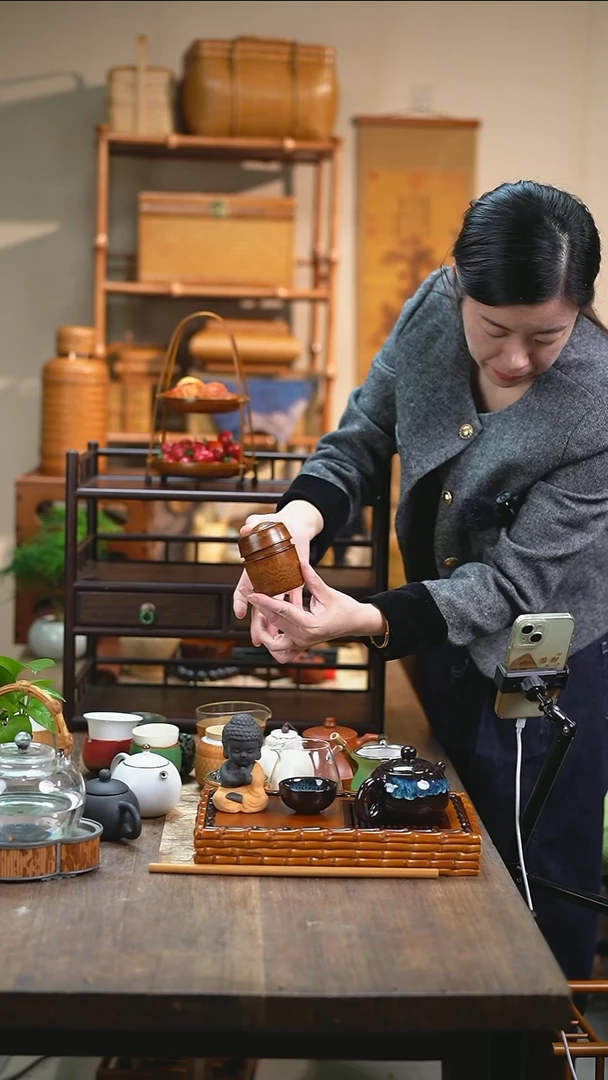 大漆茶仓哈哈哈哈哈