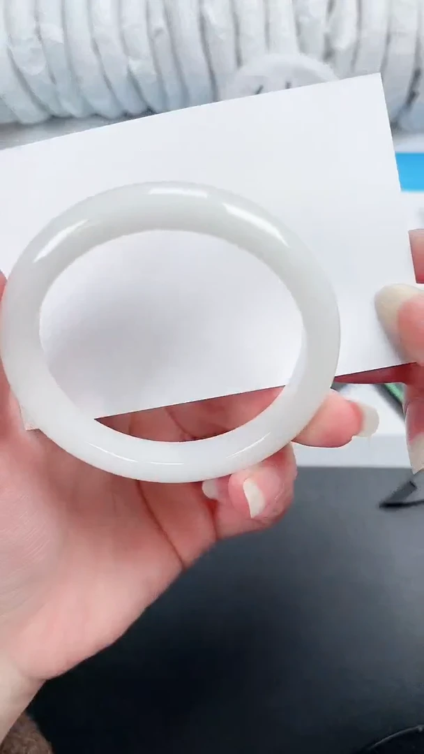 【闪购商品】石英质玉手镯未镶嵌24-54.5