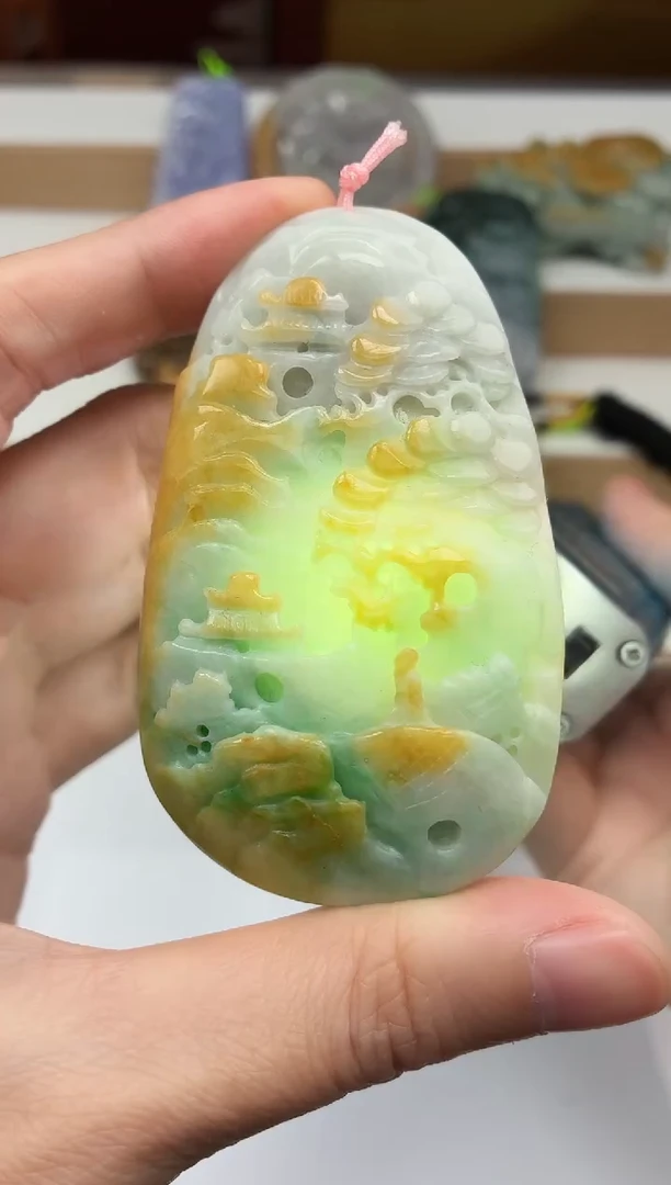 颈饰未镶嵌翡翠牌子