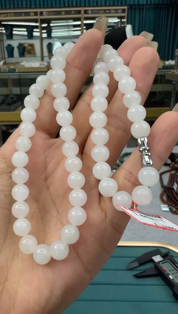 和田玉未镶嵌颈饰154秒拍号