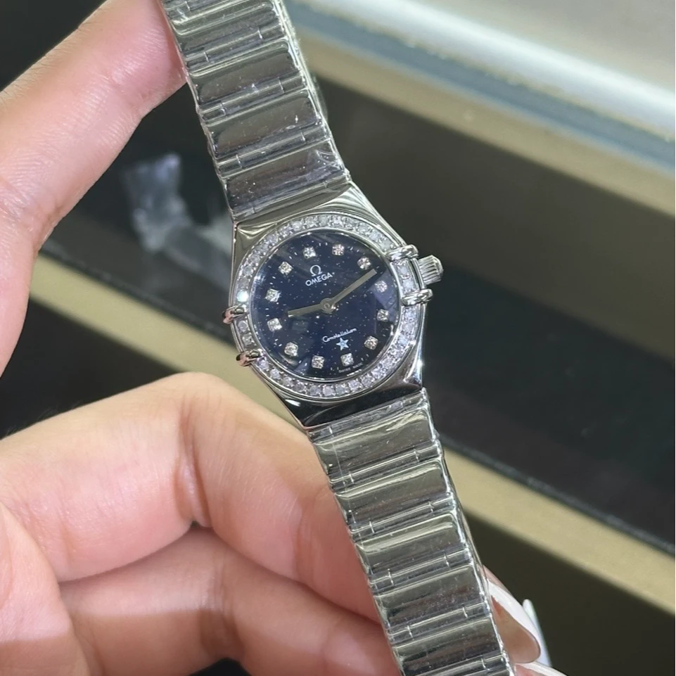 99新 Omega/欧米茄  星座石英腕表22.5mm后钻/公价85999/w10758