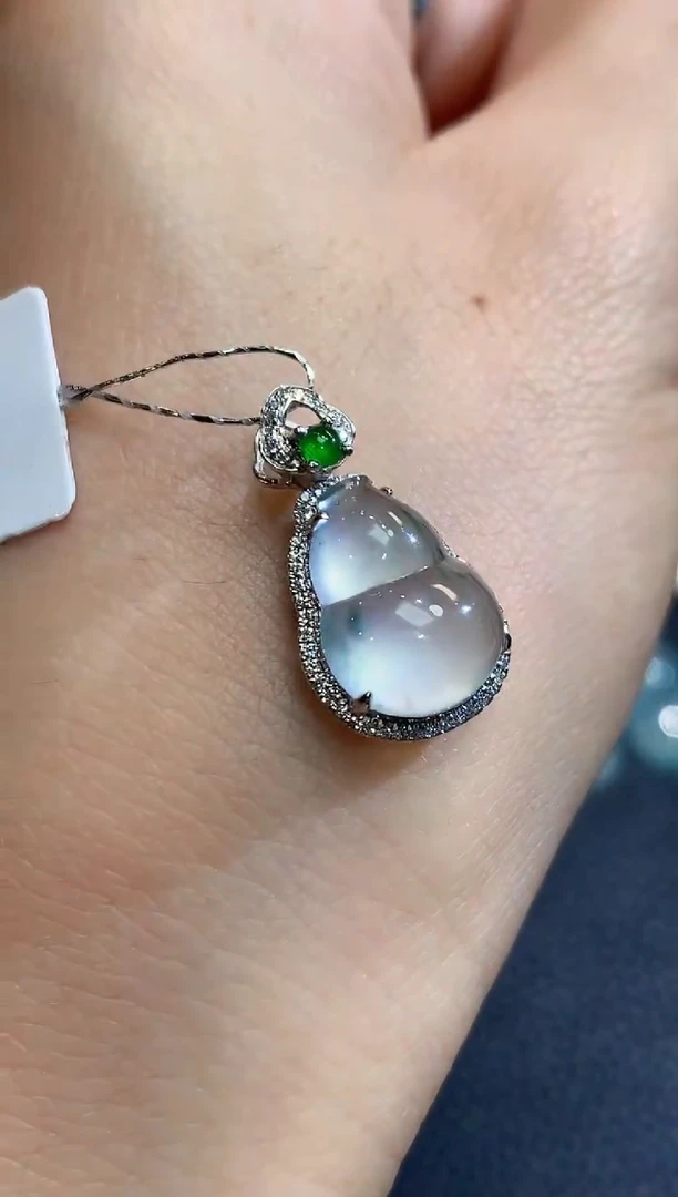 吊坠(不含链)18K金镶嵌翡翠A21