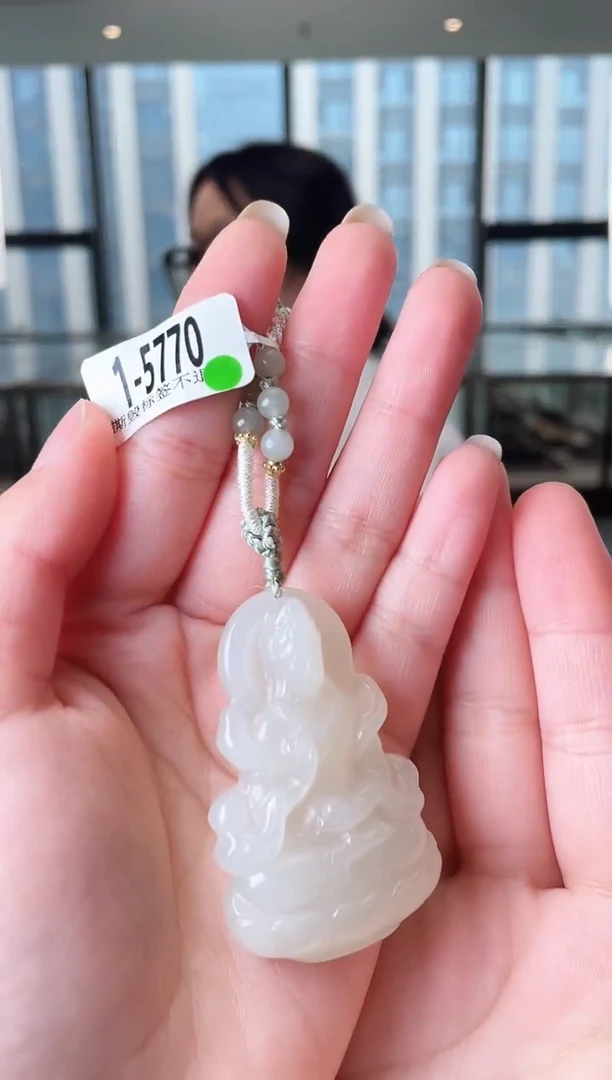 和田玉未镶嵌颈饰观音 5770