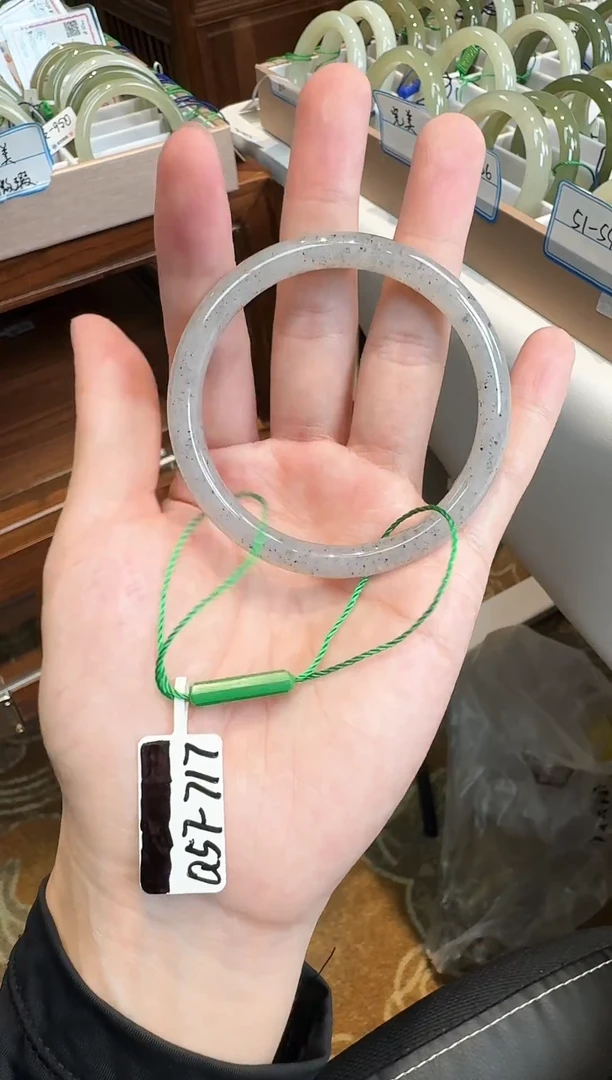 未镶嵌手镯和田玉57