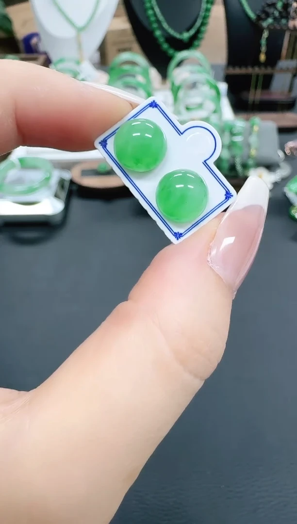 未镶嵌1石英质玉（非洲翠）/6643