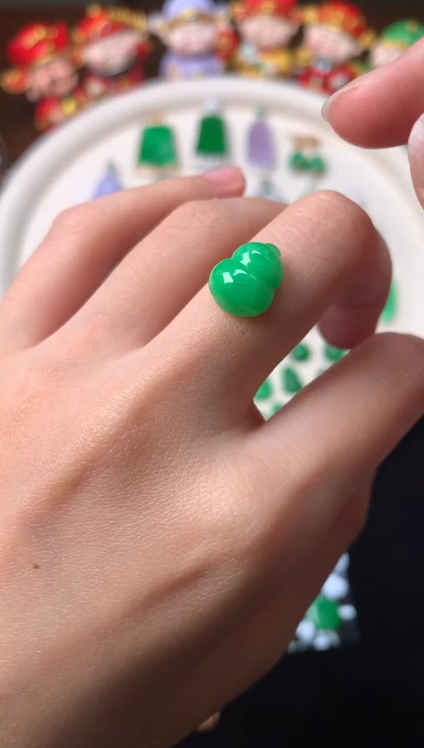 定制翡翠未镶嵌裸石（镶嵌定制）