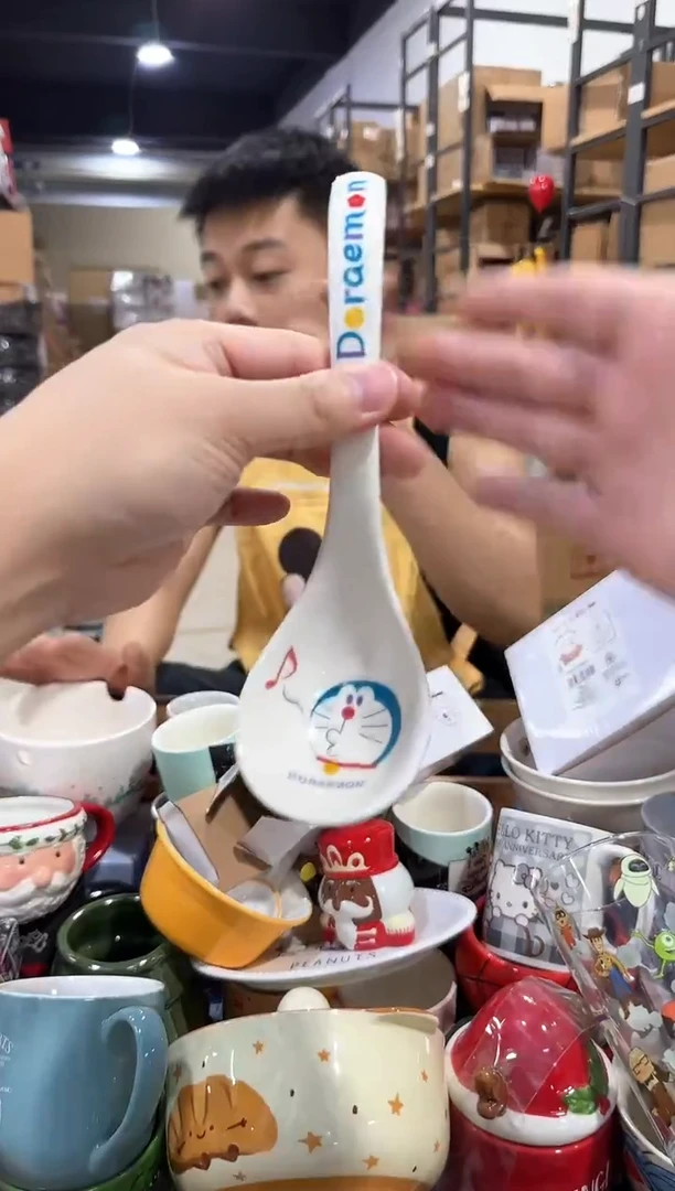 瓷片原盒叮当猫汤勺
