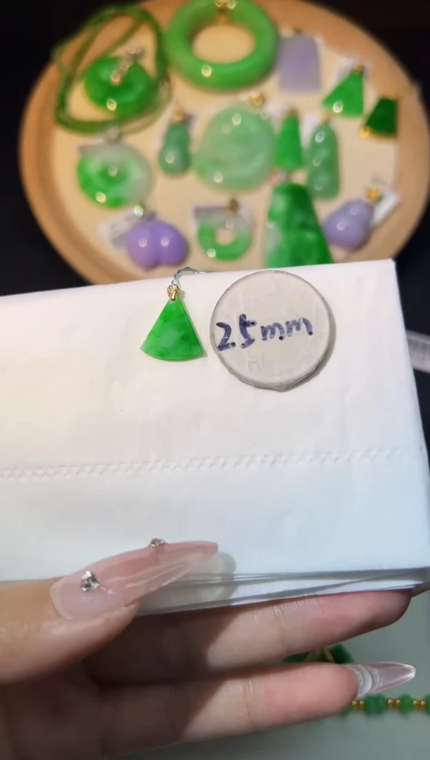 【闪购商品】翡翠颈饰18K金镶嵌Y缅料A货/支持复检/一件