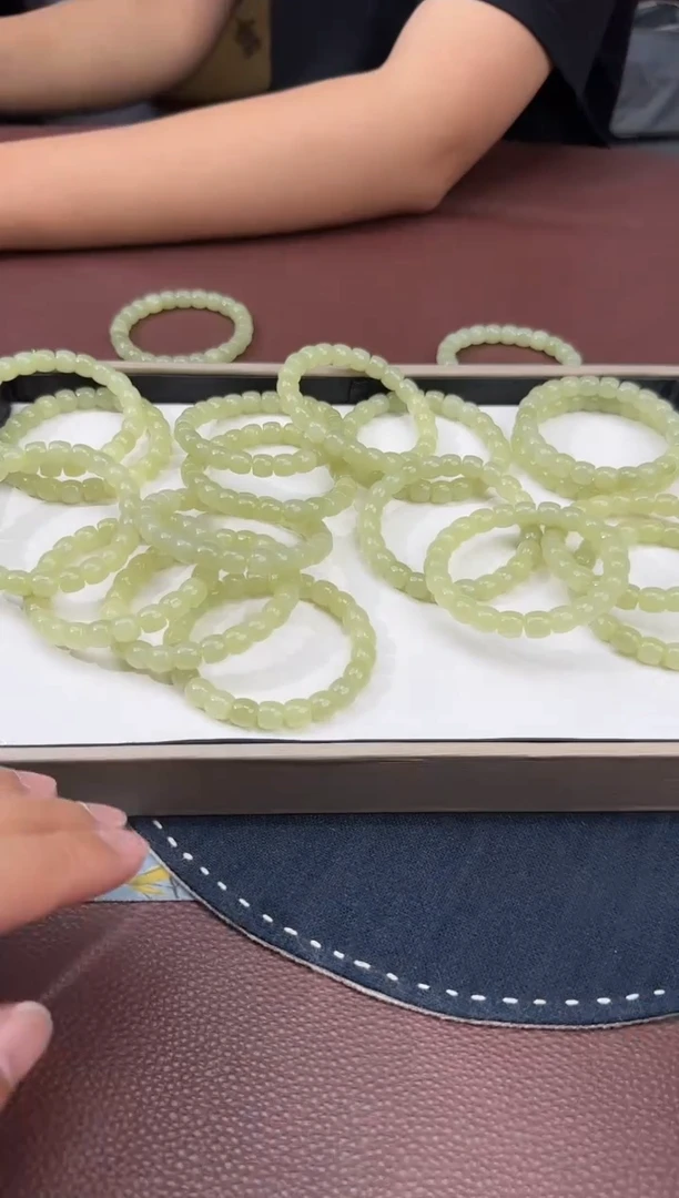 手串未镶嵌和田玉【陆608】28 gx 多样性发其一