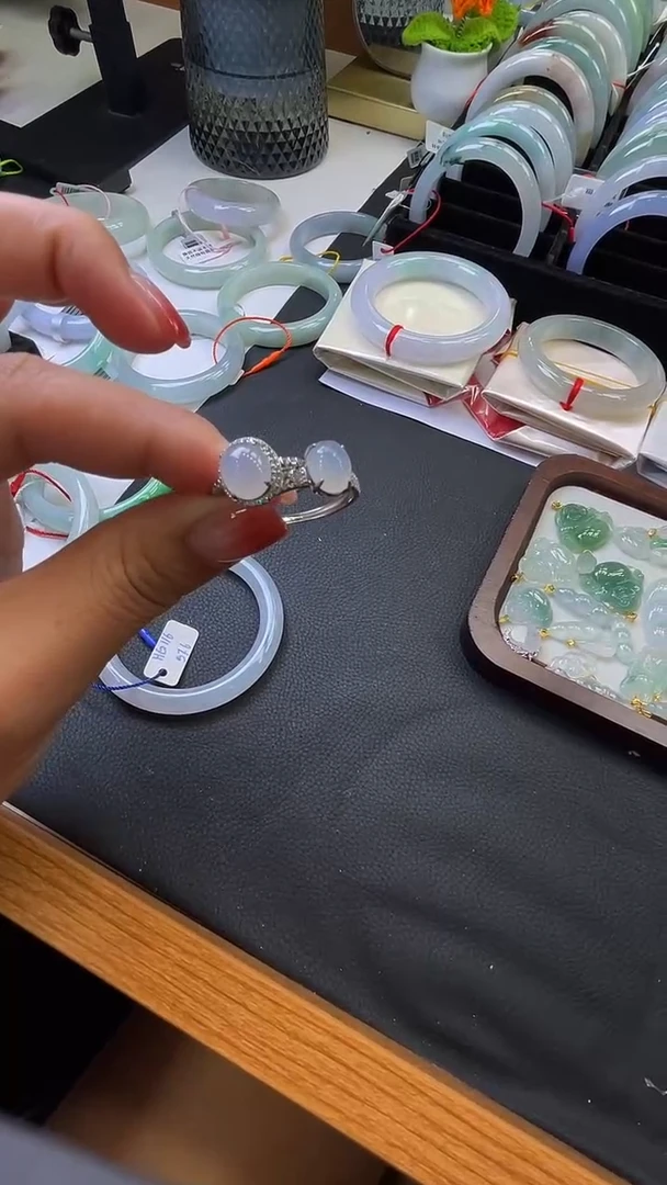 银S925镶嵌戒指翡翠A货翡翠 多样性发一