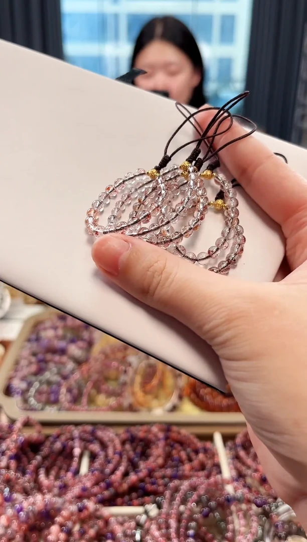 未镶嵌手串水晶金草莓手机链4mm【多样式发货】