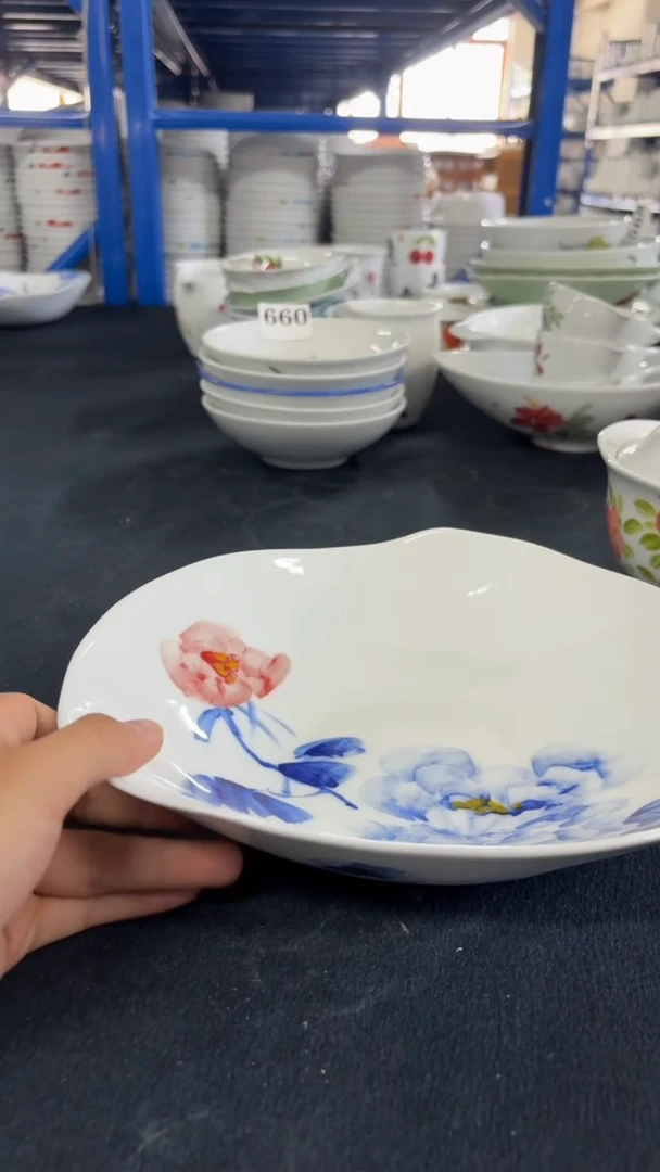 瓷景德镇手绘釉中彩（食品级）荷叶盘
