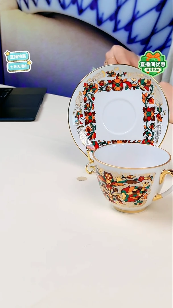 每天九点开播（高定艺术系列红羽公鸡