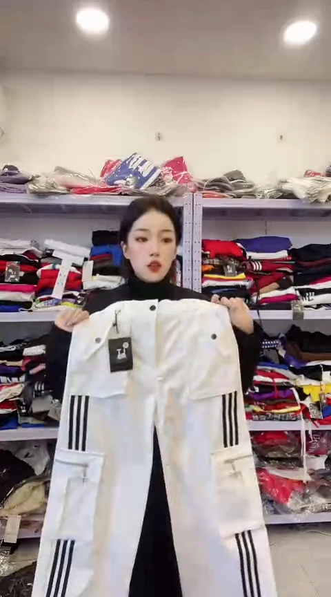 闪电购精品女装134 XL