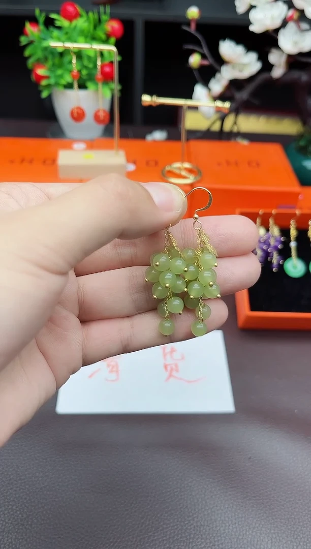 东陵石银S925镶嵌耳饰229000