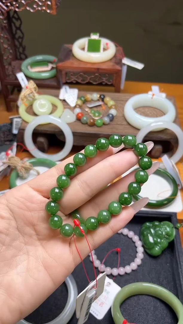 未镶嵌手串和田玉卡10俄七碧玉 圆珠