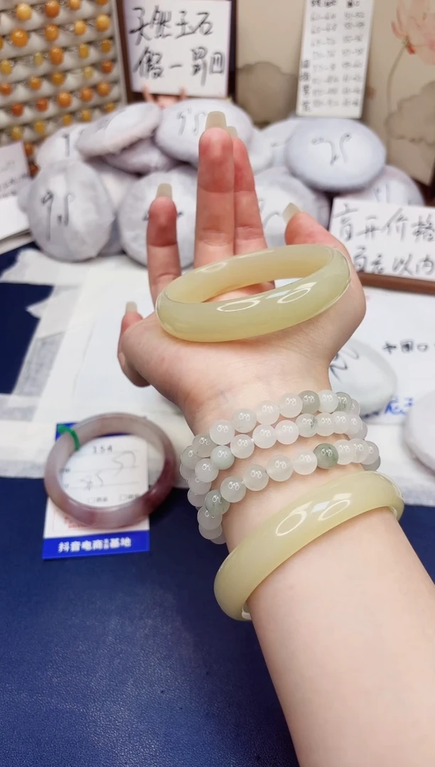 石英质玉手镯未镶嵌155-晴水-圈口61