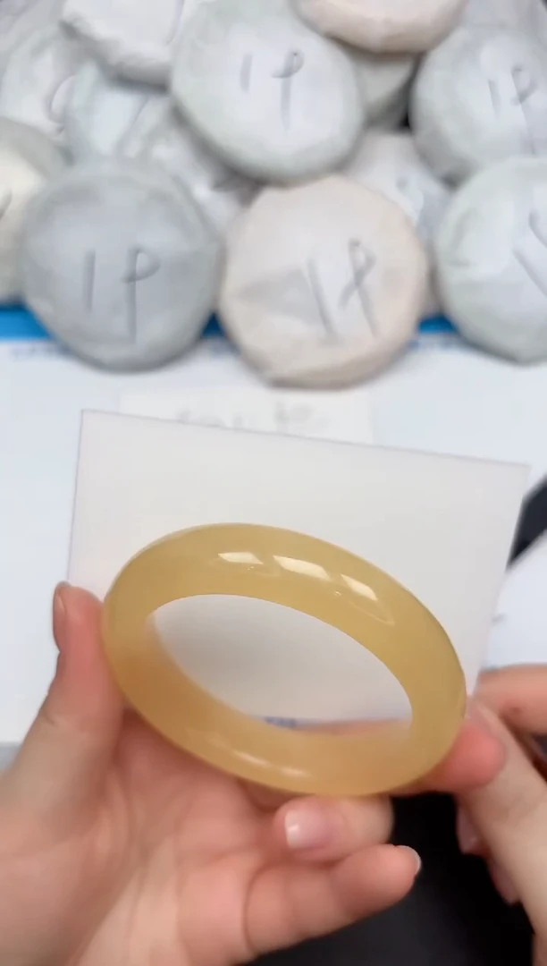 未镶嵌手镯石英质玉40-56