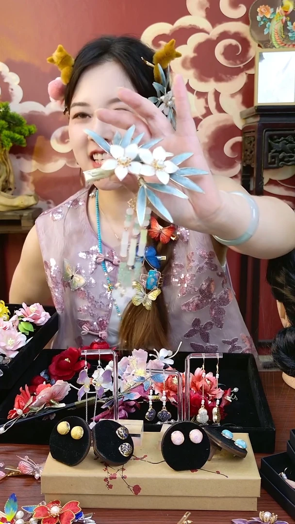 刺绣纯手工非遗绒花