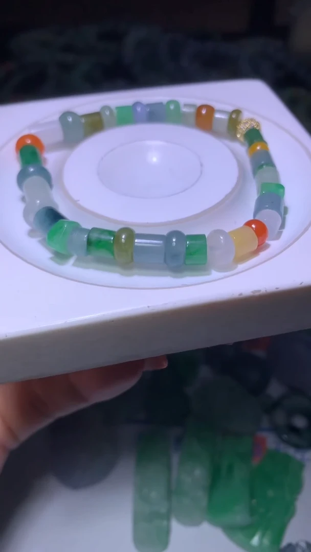 定制翡翠未镶嵌米**?MXX029504