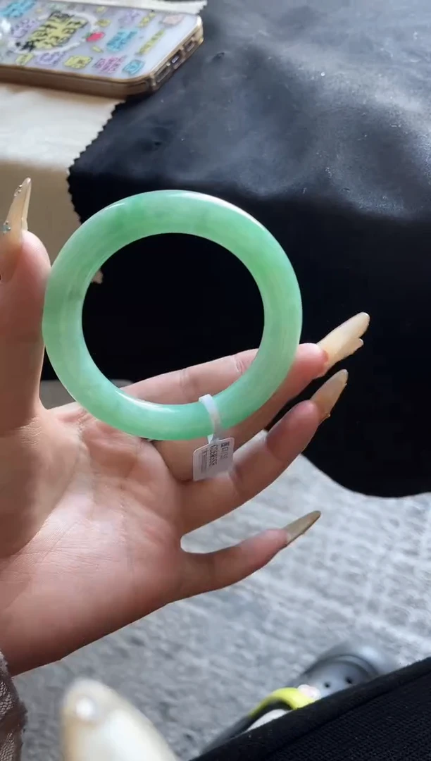 未镶嵌手镯翡翠三天鉴赏期