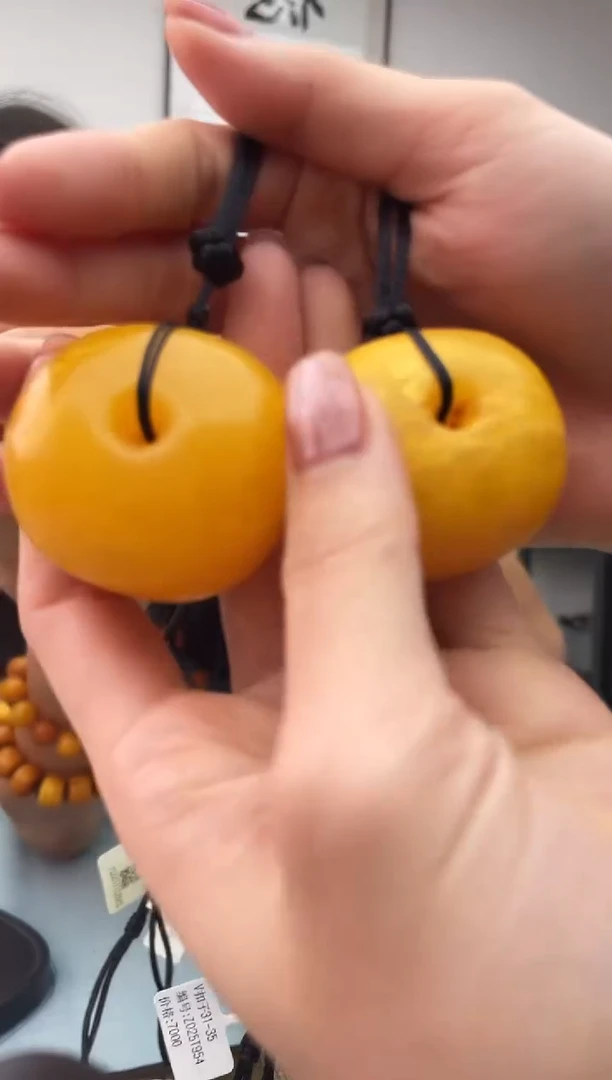 未镶嵌蜜蜡珠宝奇石假一罚十，031.微瑕多样性发一件