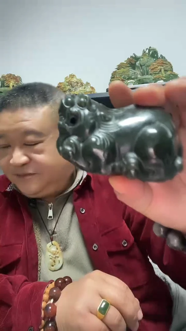 未镶嵌和田玉把件且末蓝貔貅大号