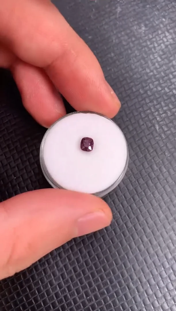 裸石未镶嵌尖晶石天然尖晶石